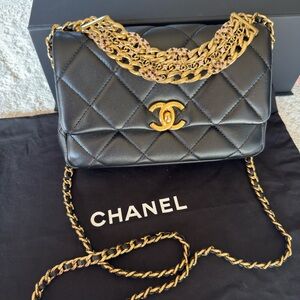 Chanel Mini Flap Bag Black Quilted Lambskin Gold Chain – Show Style